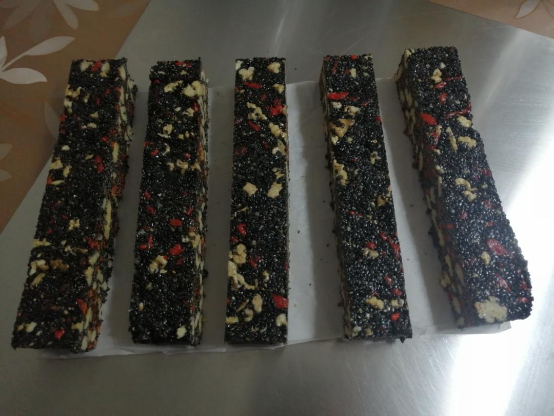黑芝麻核桃糕