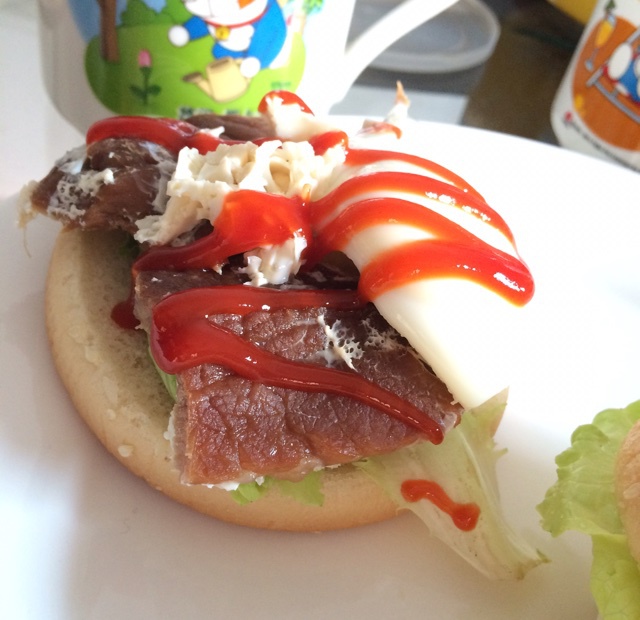 自制营养肉饼汉堡包