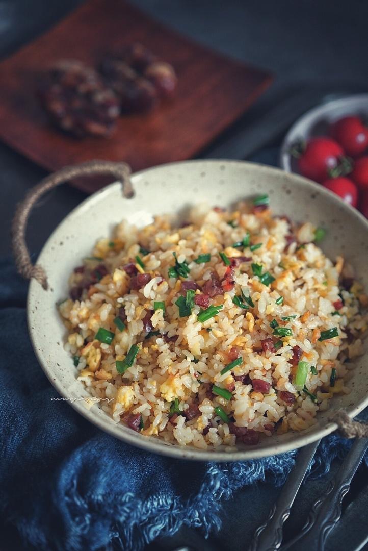 腊肠蛋炒饭