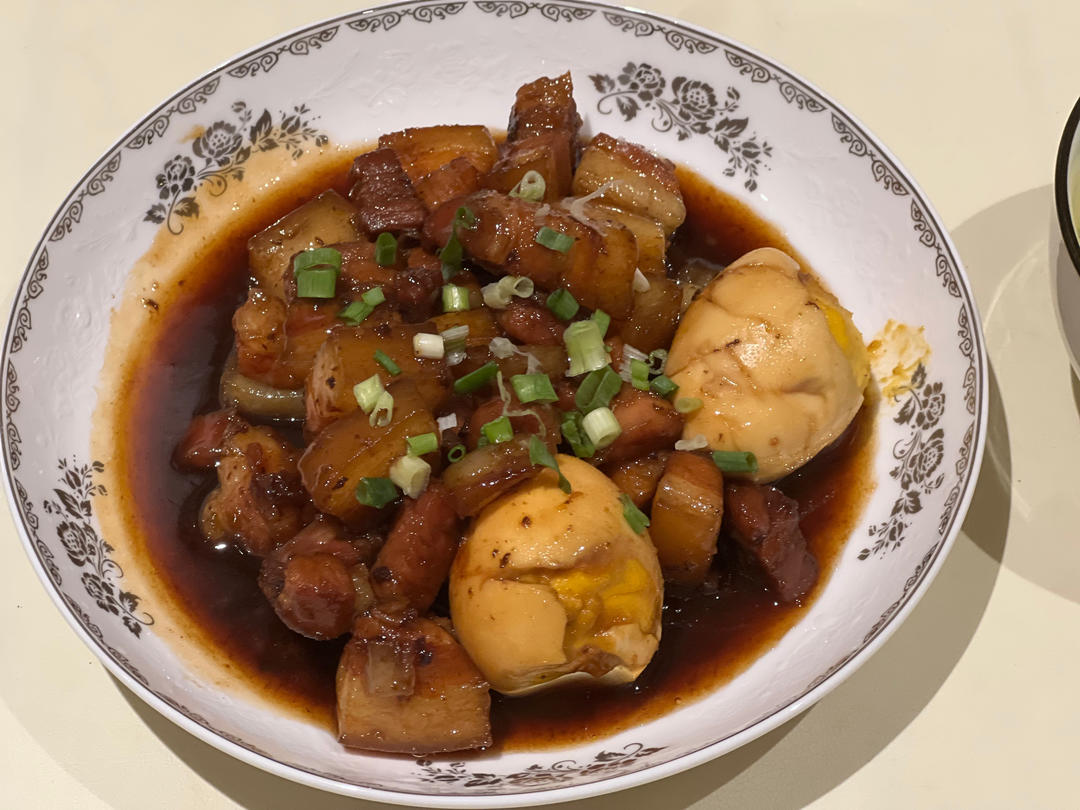电饭煲焗五花肉，特别特别好吃！