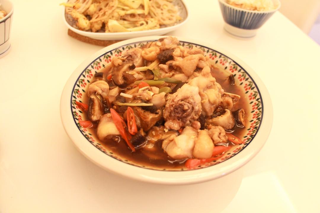 香菇蒸鸡腿