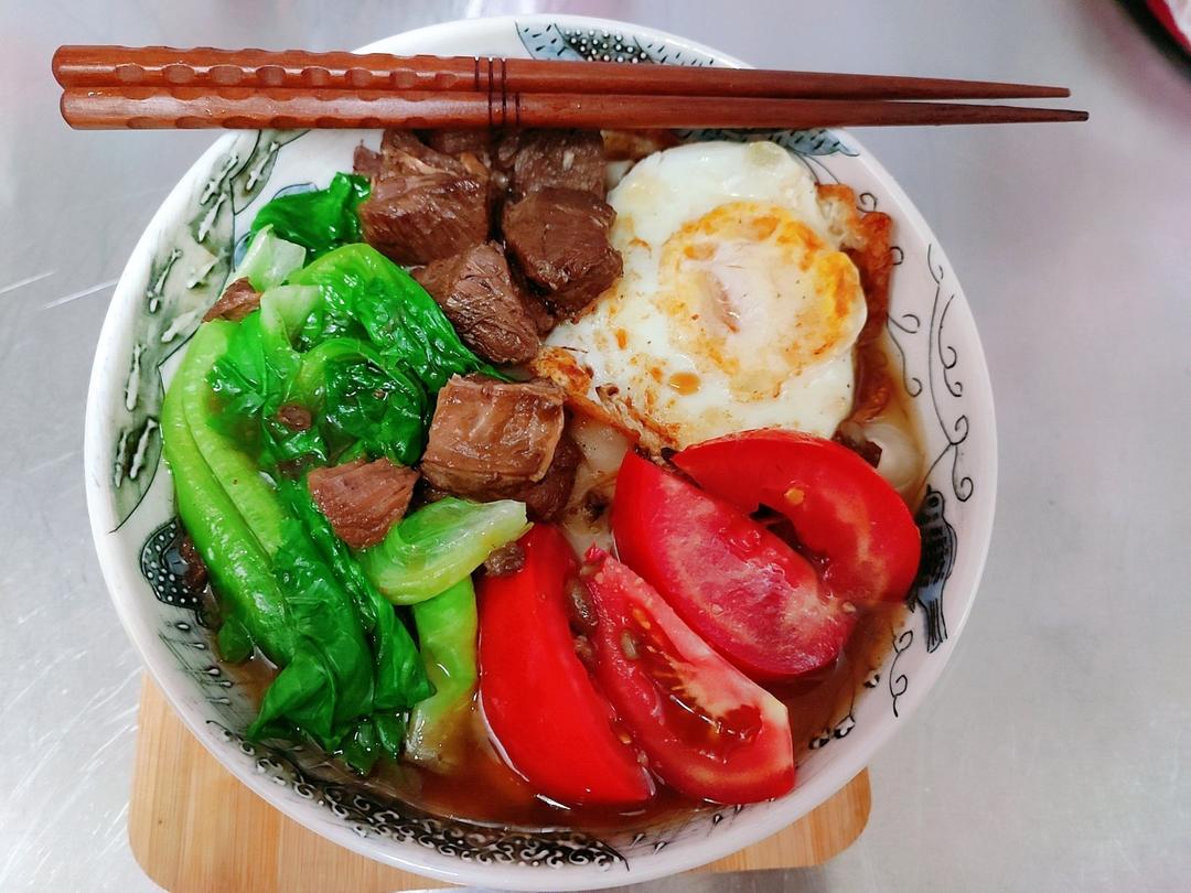 谭府茶香牛肉面&五香茶味卤蛋