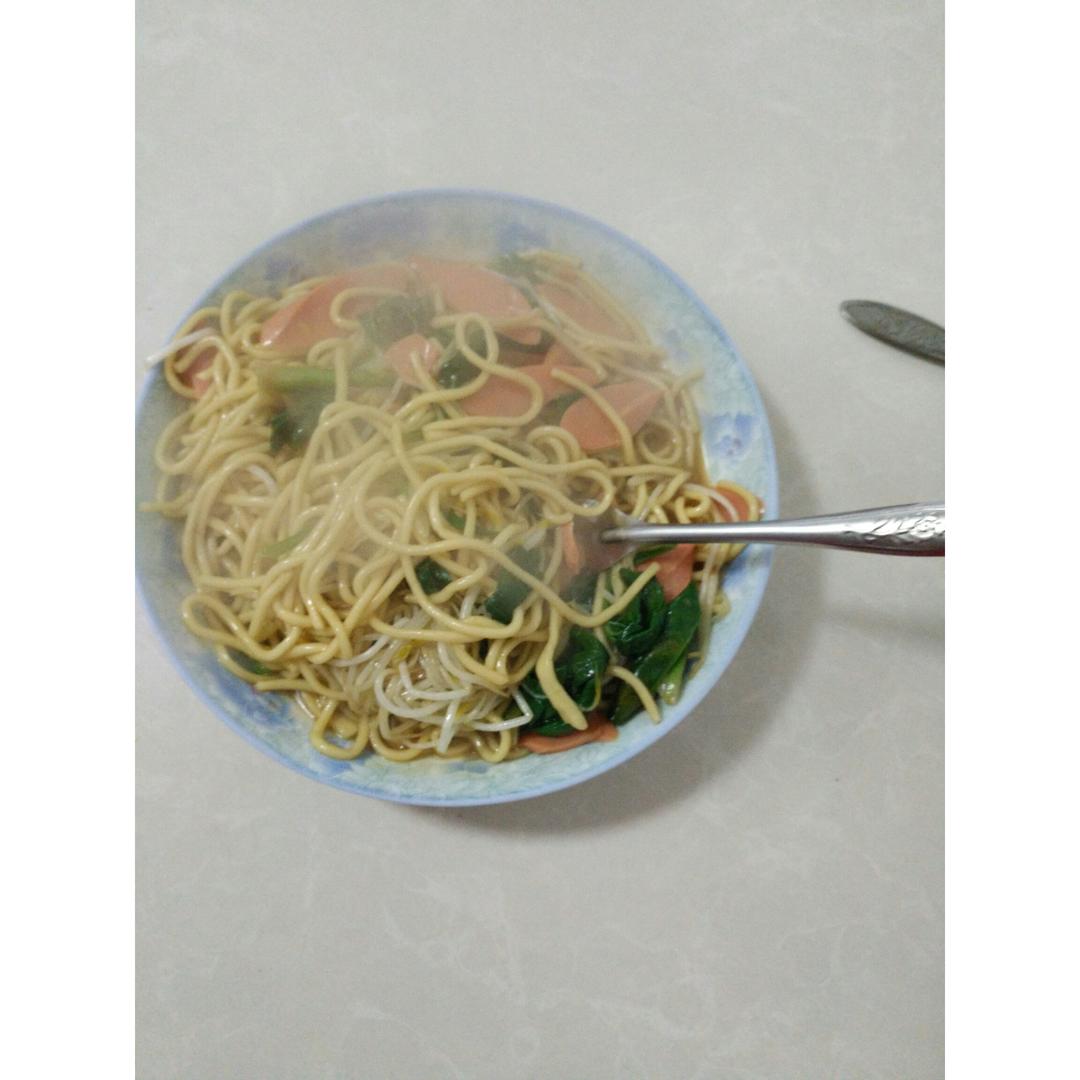 少油条条分明的炒面
