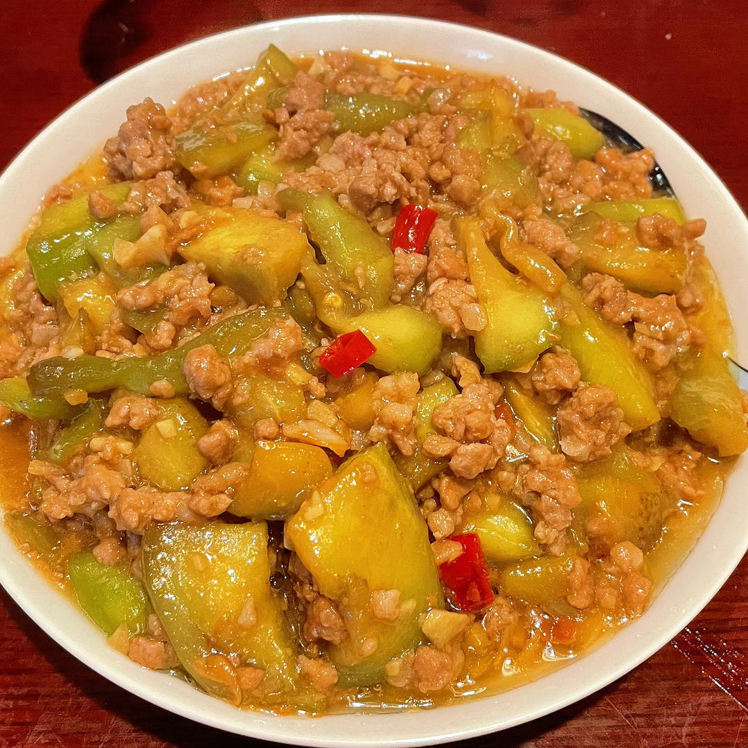 新手也能十分钟做完全家舔盘子的肉末茄子