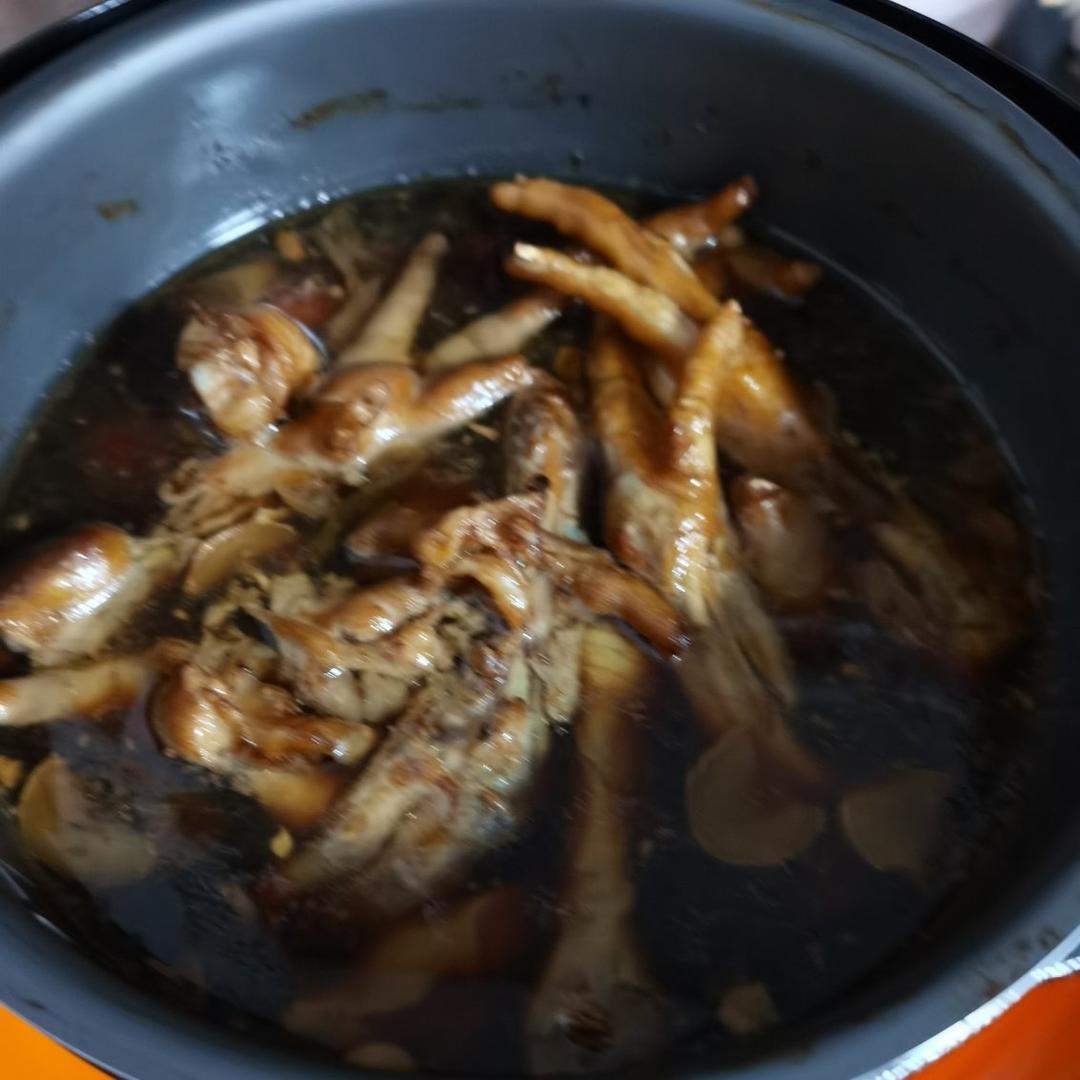 酱香黄豆焖猪脚