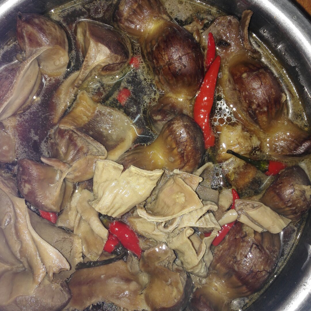 传统家乡卤味（卤五花肉、鸡爪、鸭胗等）