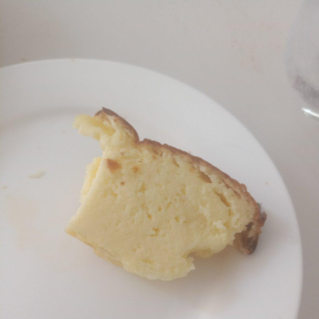 小山进公开食谱-使用大量牛奶，无淡奶油的巴斯克乳酪蛋糕