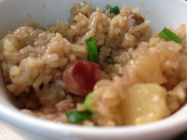 韩式香肠土豆焖饭