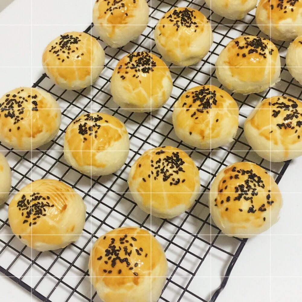 蛋黄酥酥酥（超级奶香黄油版）