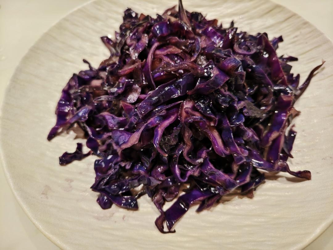 爆炒紫甘蓝