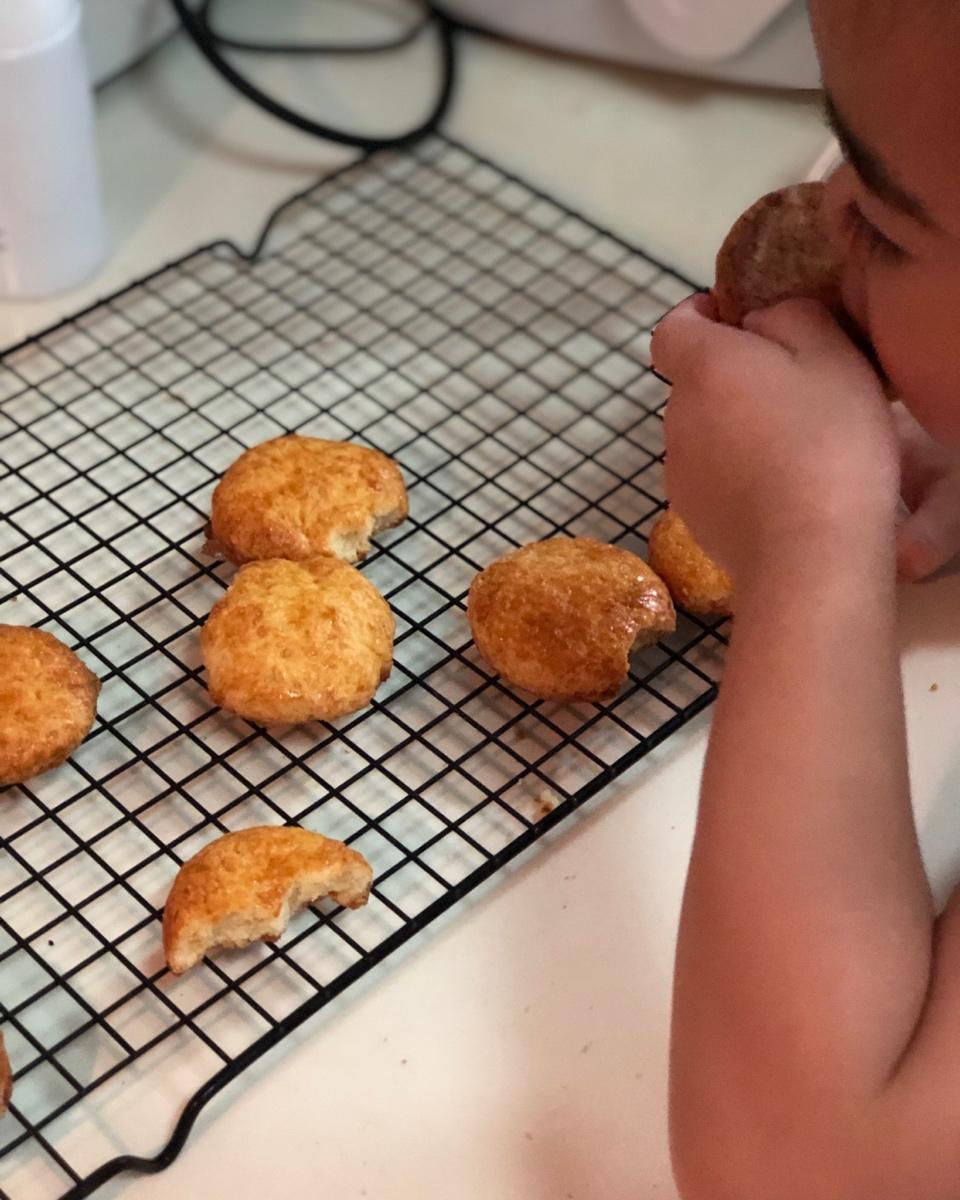 【视频】3分钟 奶油司康Scone(可能是世界上最快手的司康) 消耗淡奶油～