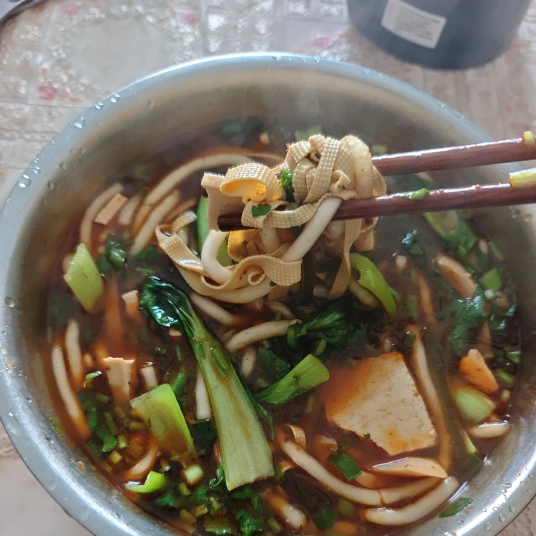 好吃到汤都喝光的「麻辣土豆粉」
