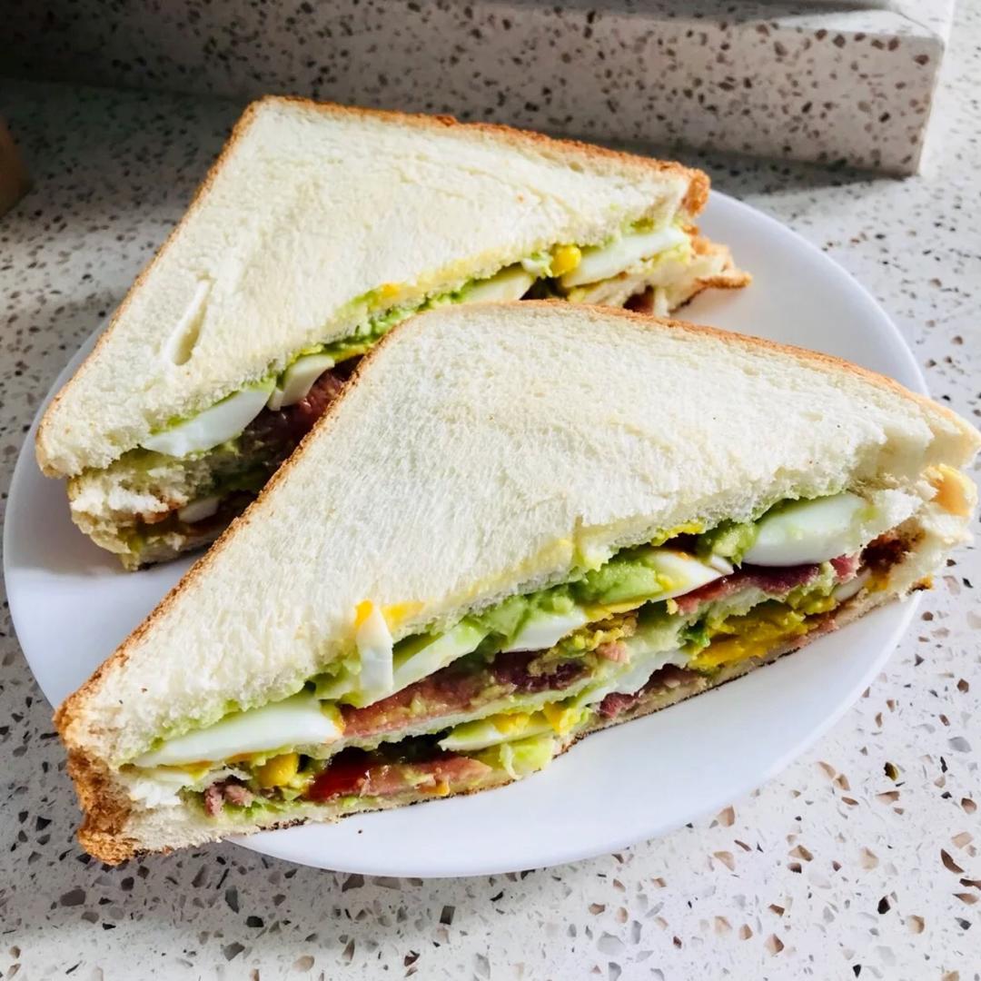 牛油果早餐三明治 Avocado Breakfast Toasted Sandwich