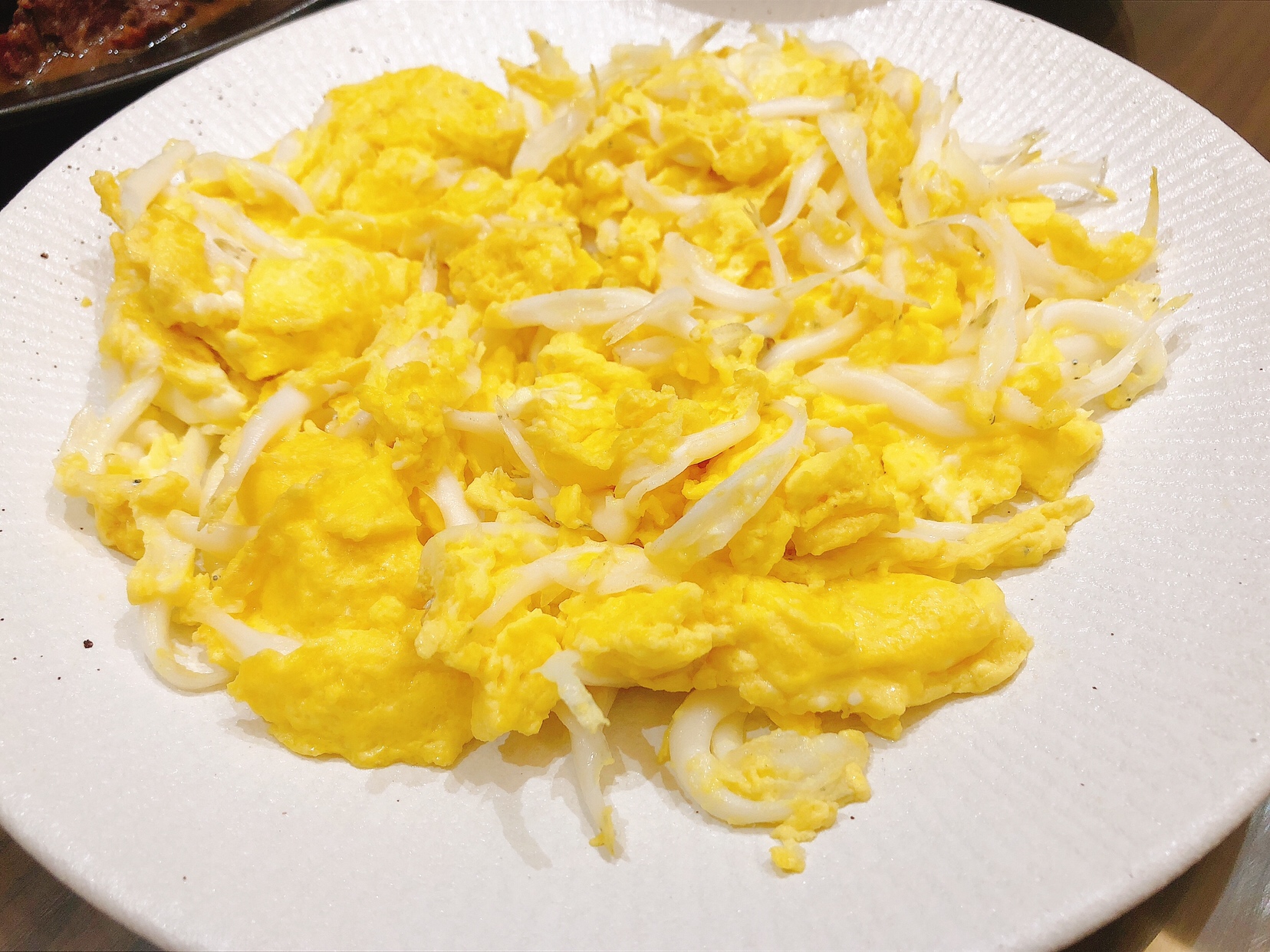小儿下饭菜营养丰富白饭鱼煎蛋银鱼煎蛋的做法
