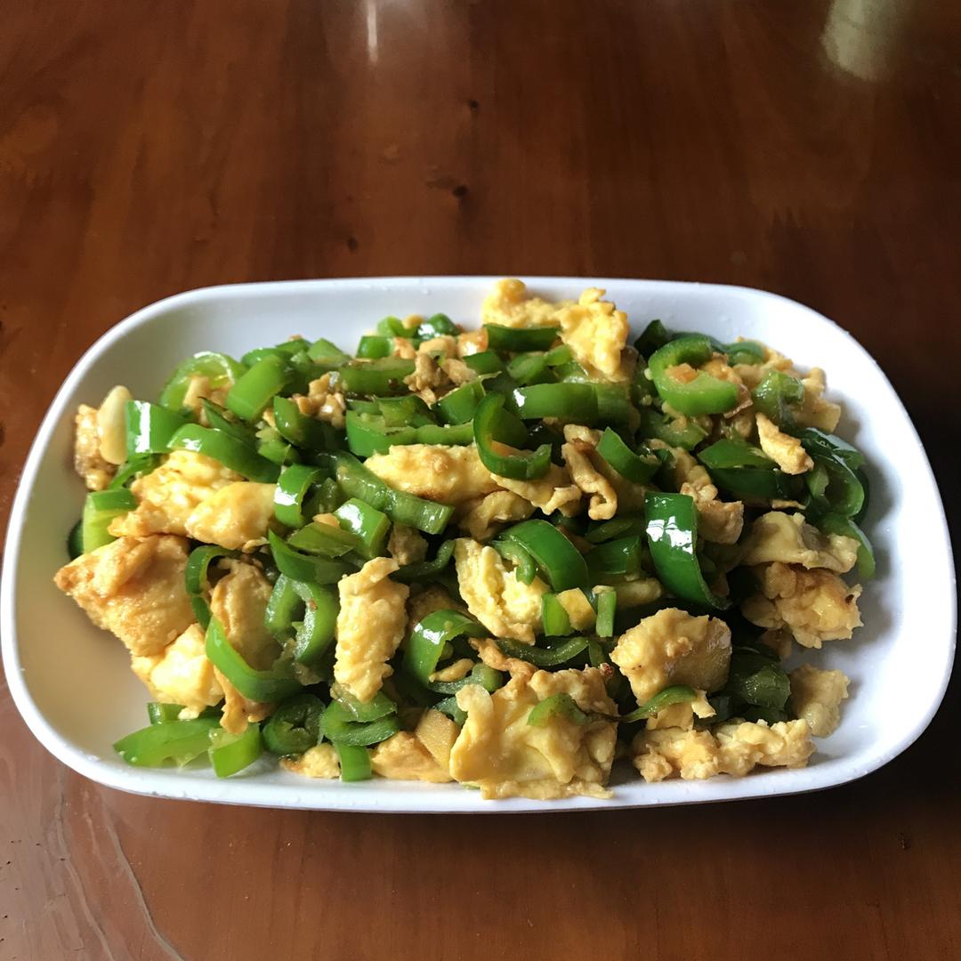 厨师长教你：“青椒炒鸡蛋”的家常做法 ,非常下饭