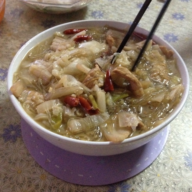 酸菜猪肉炖粉条