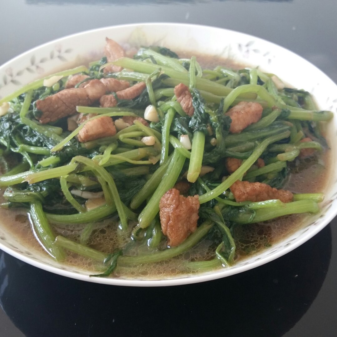 茼蒿炒肉
