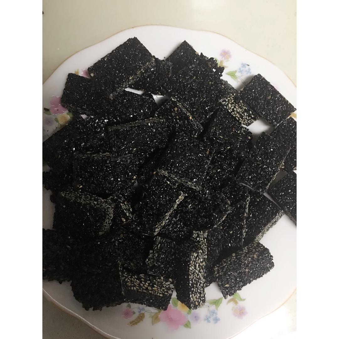 超级简单香酥芝麻片（不粘锅版）