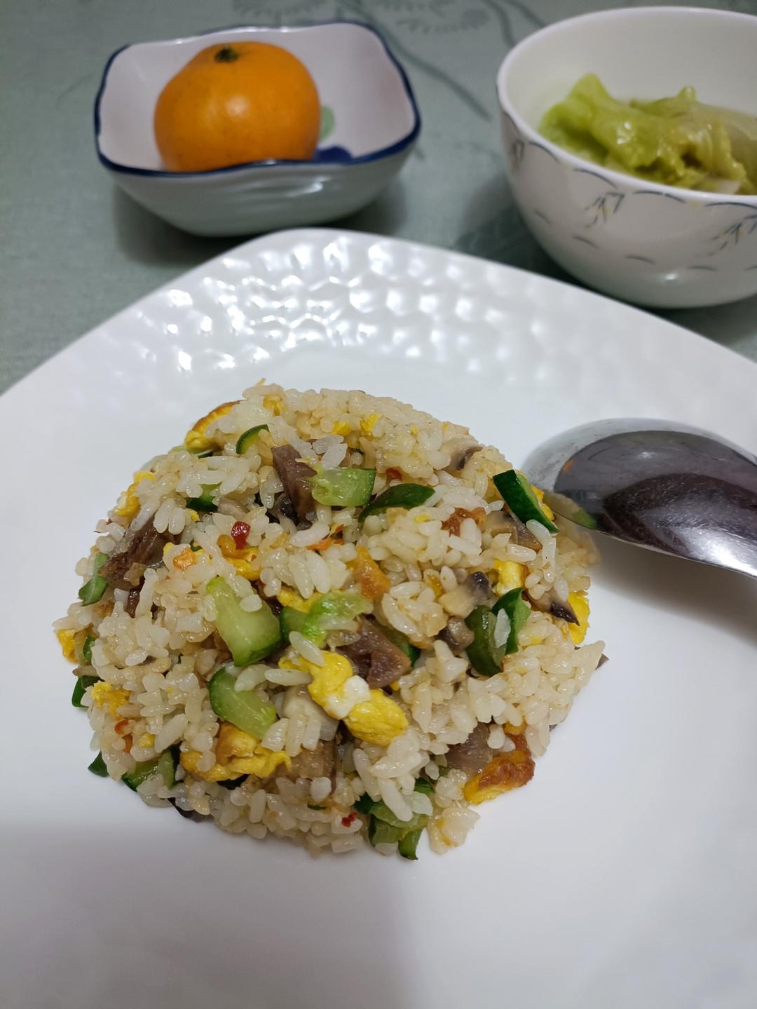 香肠蛋炒饭