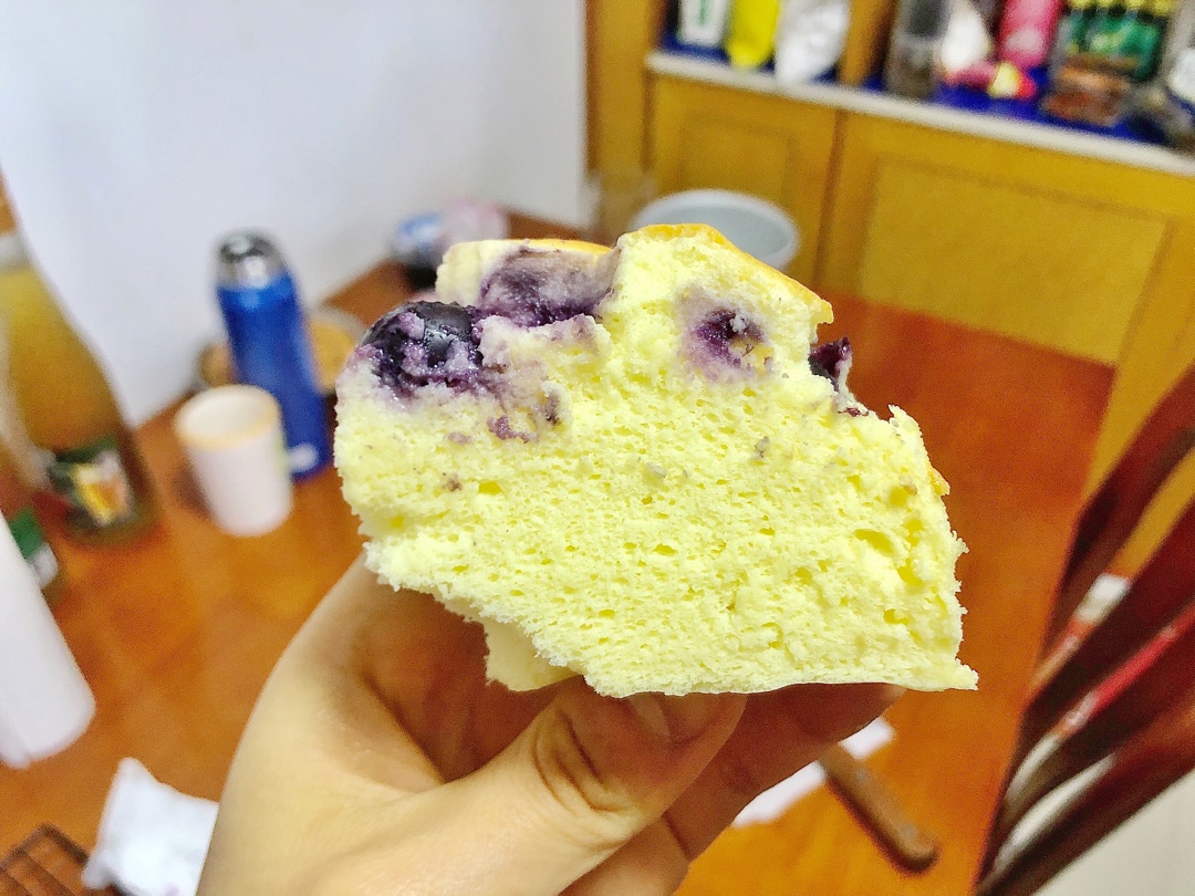 无油酸奶蓝莓蛋糕
