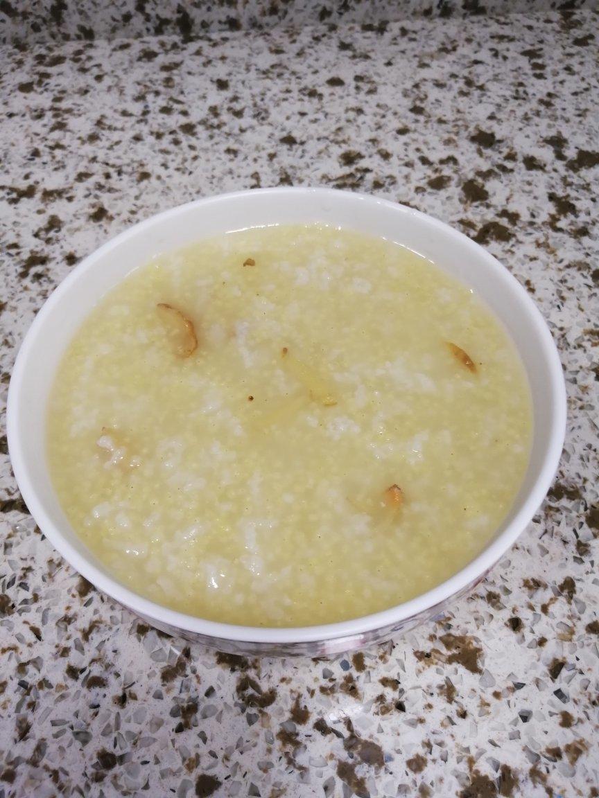 姜丝小米粥