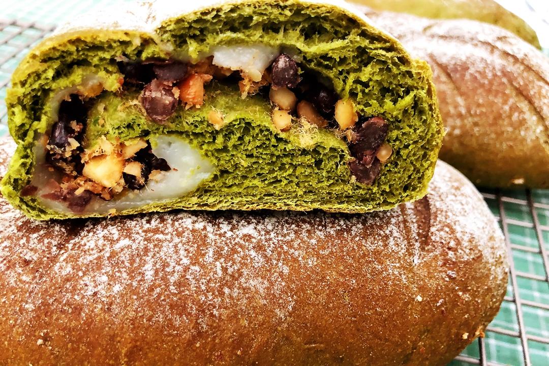 比原麦山丘还好吃的【抹茶麻薯古早味面包】肉松红豆沙