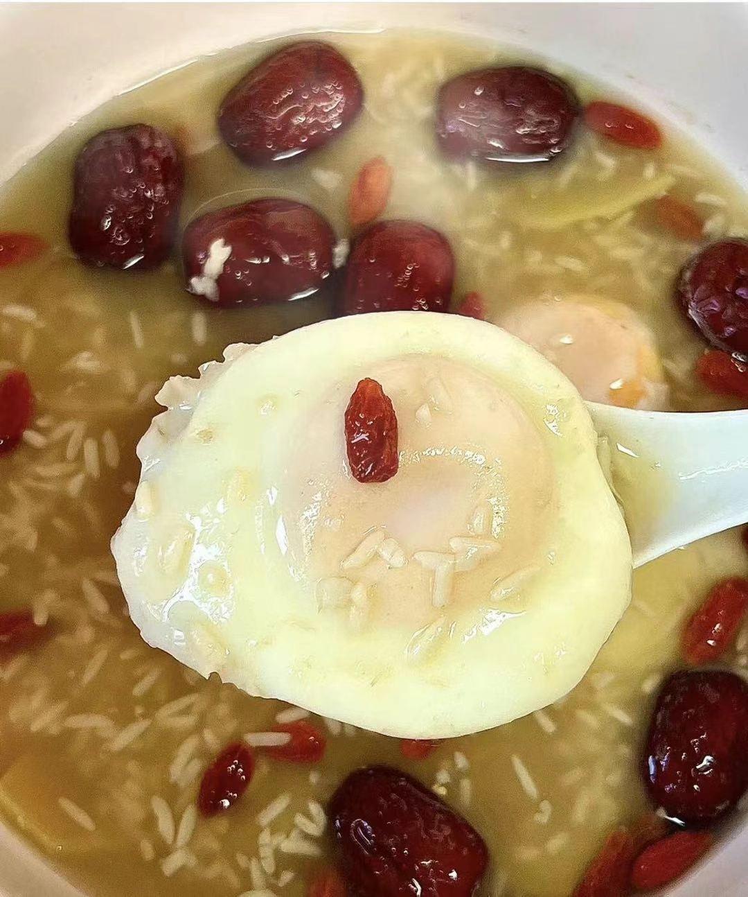 「古蜀厨房之红糖鸡蛋酒酿」👨🏻‍🍳
       女孩子们学起来哦