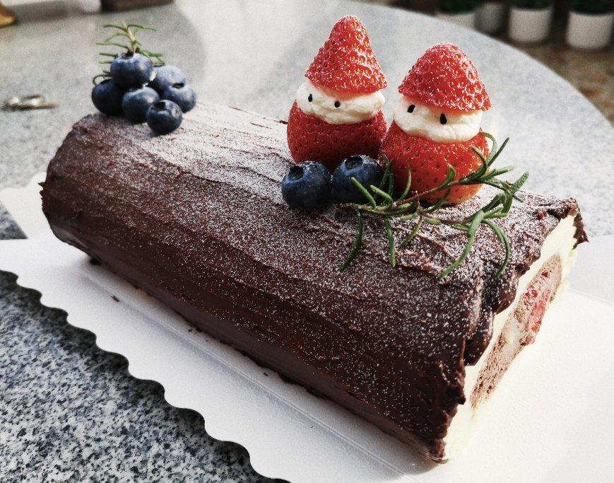 超简单圣诞树根蛋糕卷-超人气菜谱