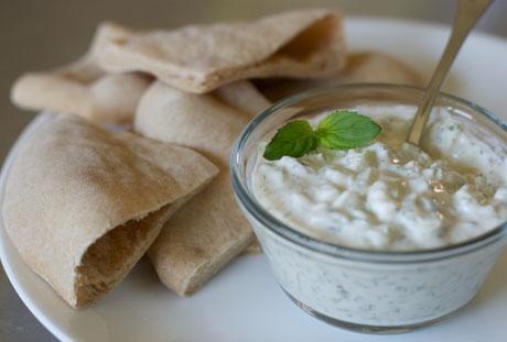 Tzatziki - 希腊酸奶黄瓜酱的做法