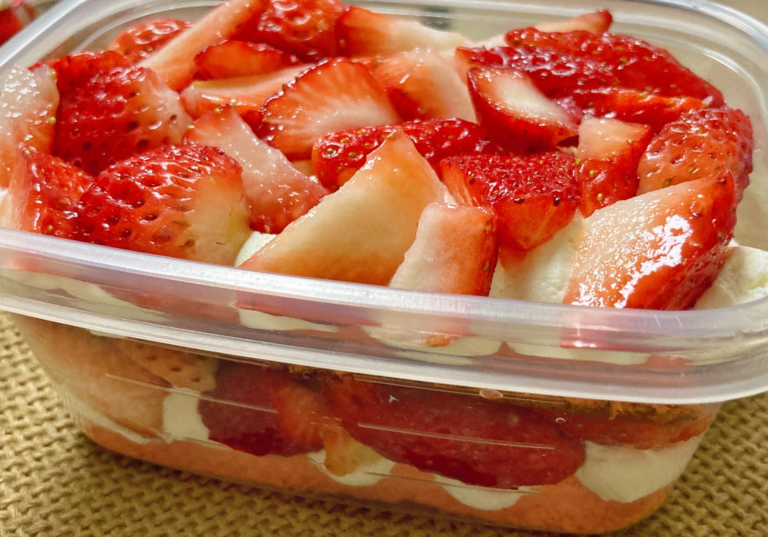 🍓高颜值草莓盒子蛋糕『简单快手』超详细