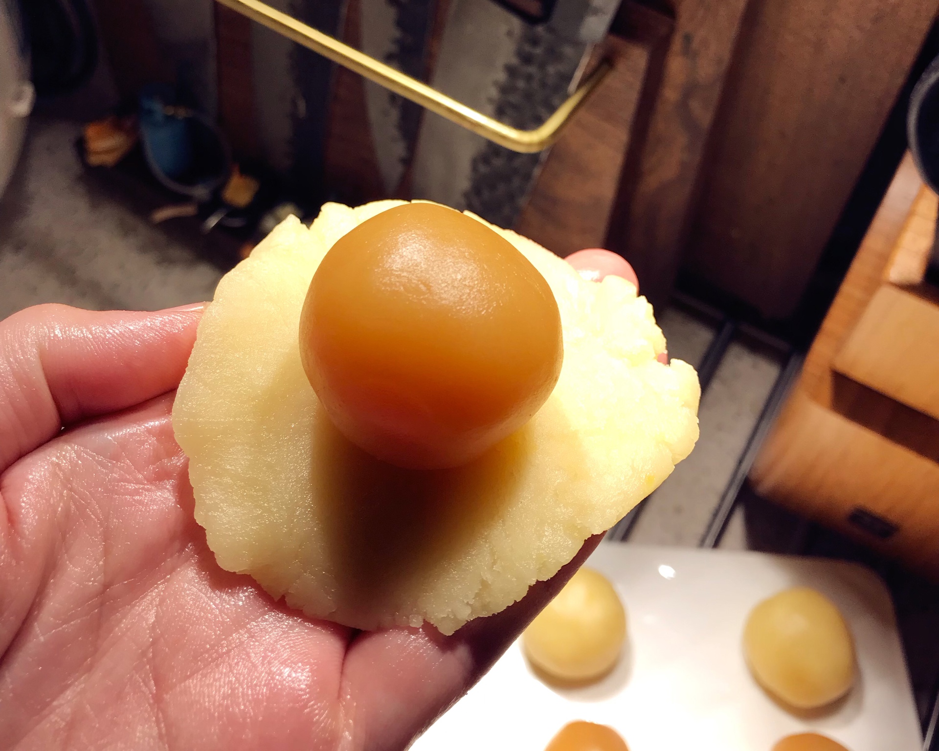 广式蛋黄莲蓉月饼🥮的做法 步骤20
