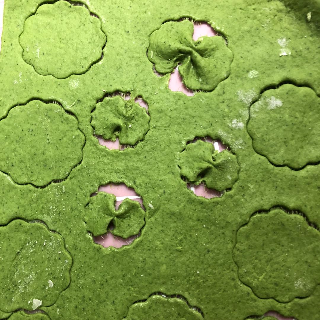 宝宝辅食，波菜面的做法