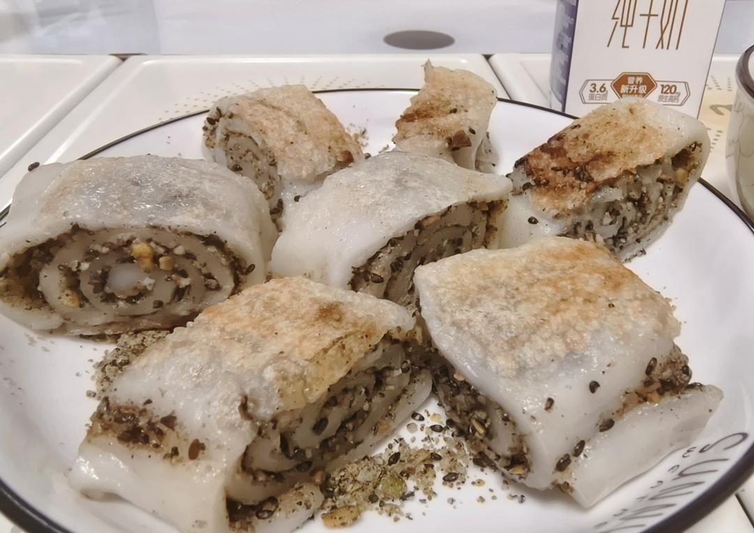 爆好吃的黑芝麻核桃糯米卷『快手早餐』