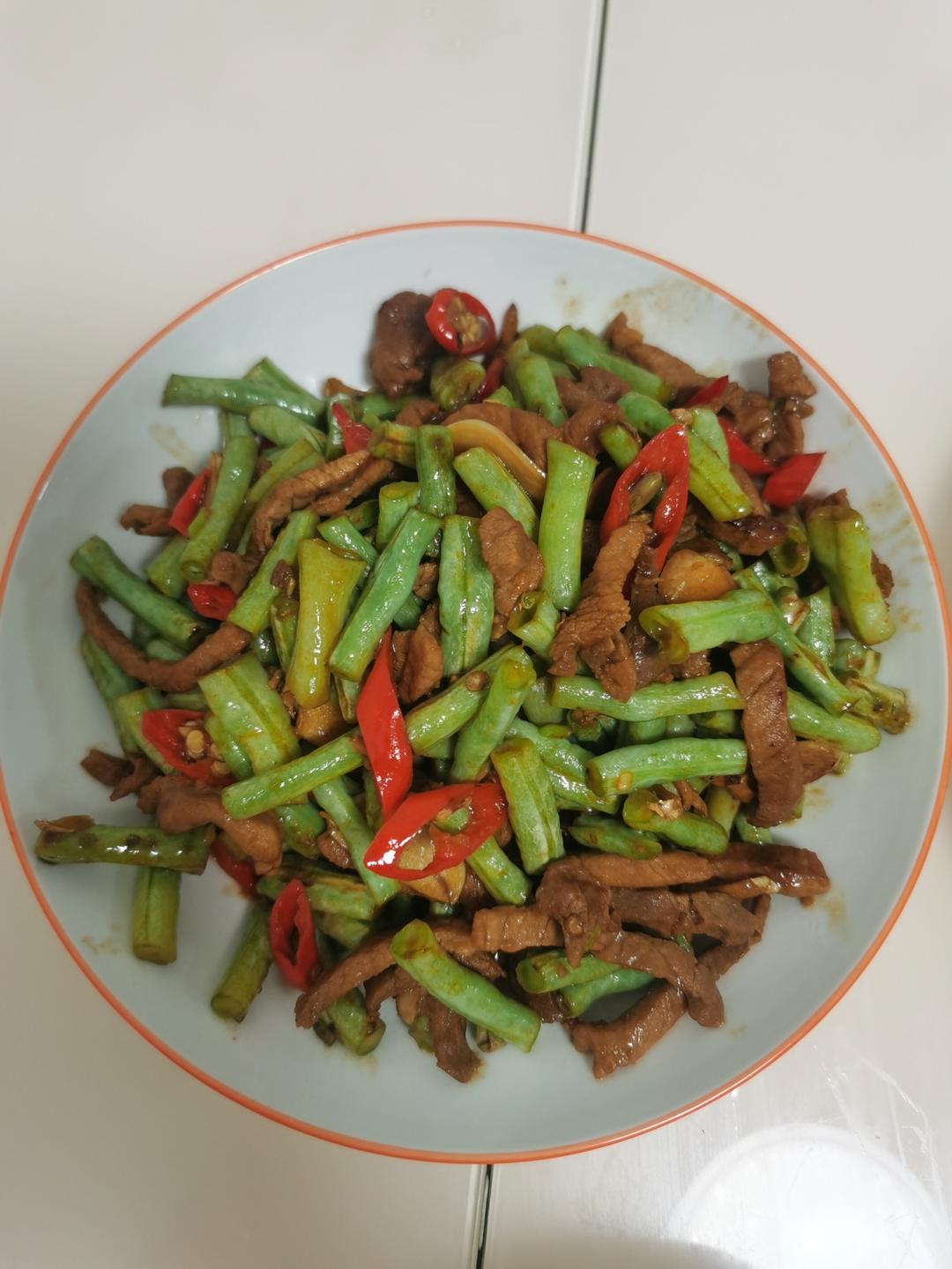 长豆角炒肉丝