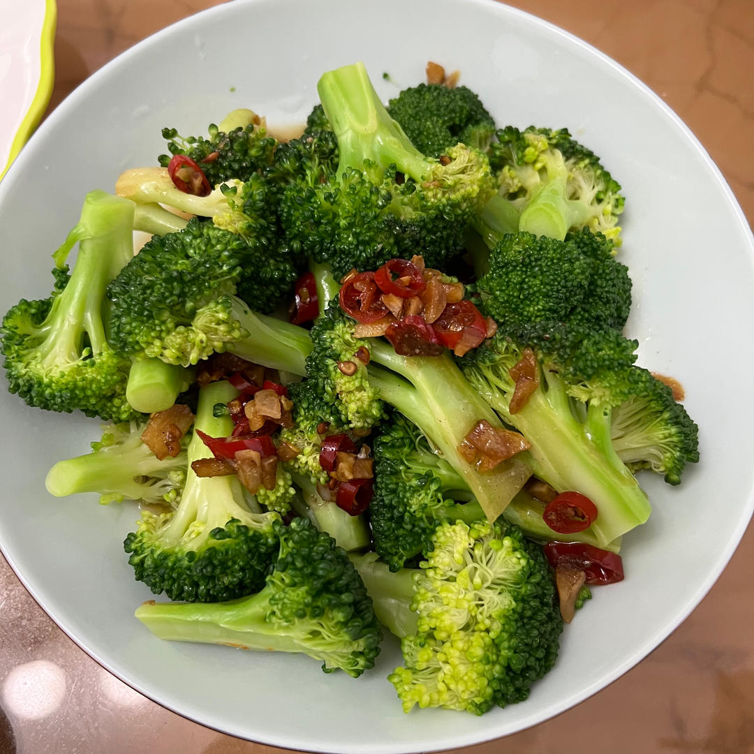 凉拌西兰花-辣的