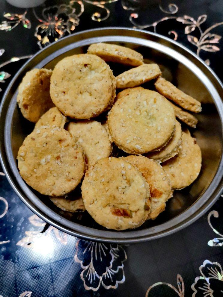 素食:有机燕麦芝麻大饼干