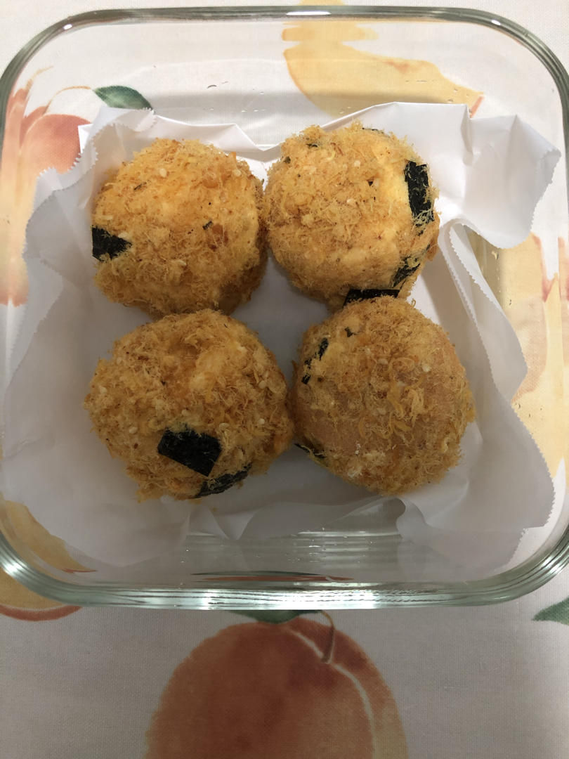 美味海苔肉松小贝