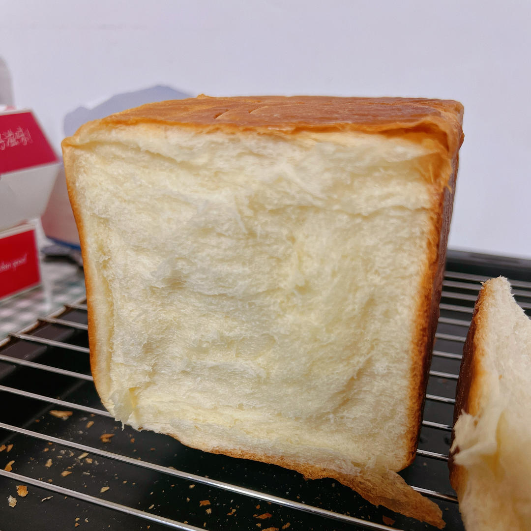 吐司，奶香手撕面包，超级香浓