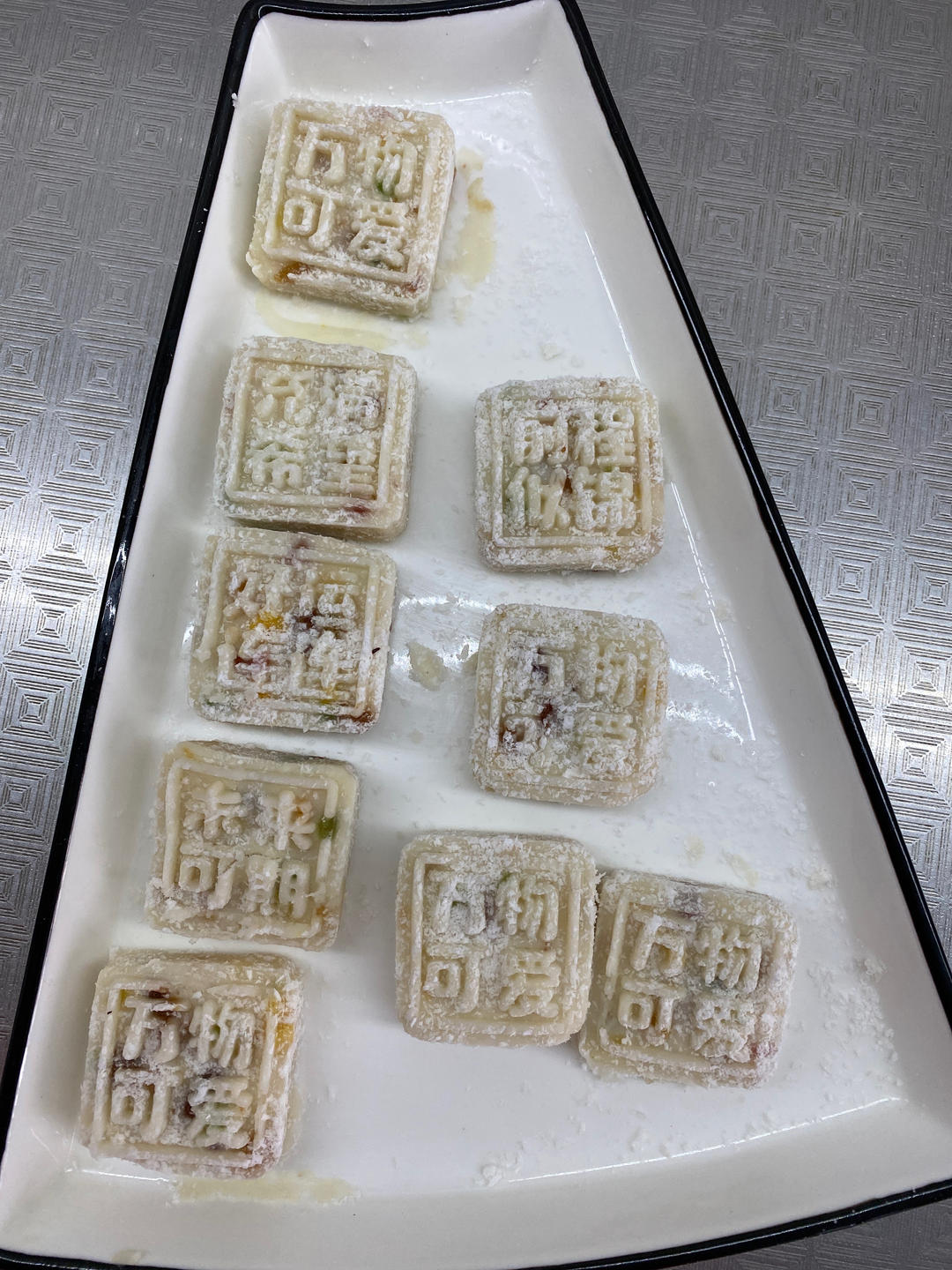不加糖的山药糕（添加蔓越莓/葡萄干）