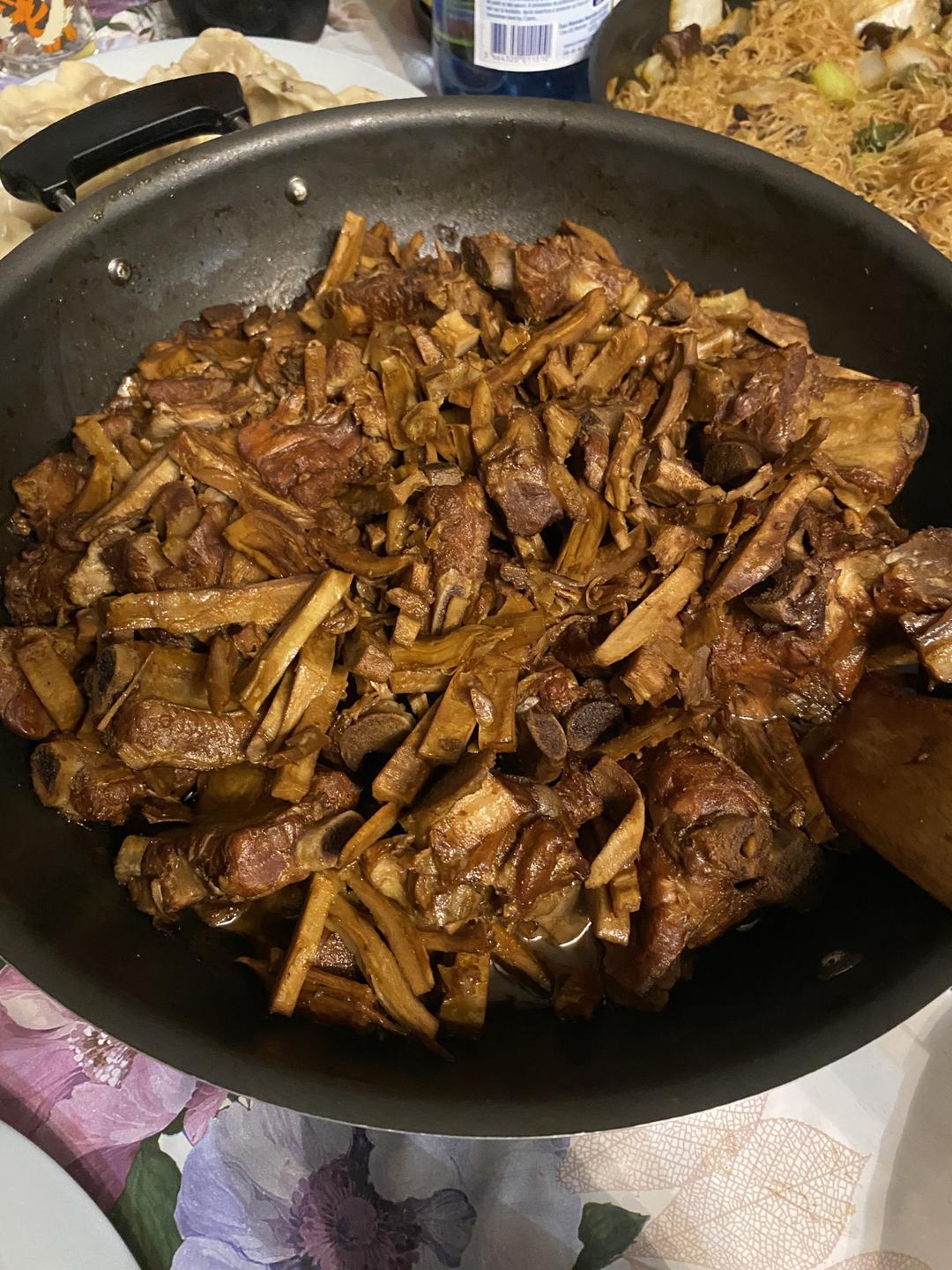 腊笋烧肉-下厨房竟然搜不到“腊笋”？？？