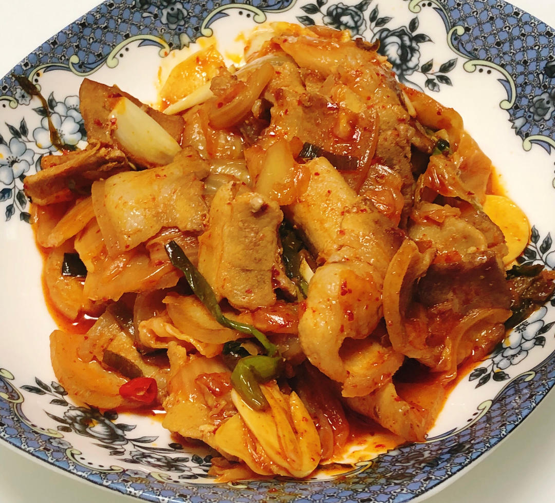 秘制泡菜炒五花肉