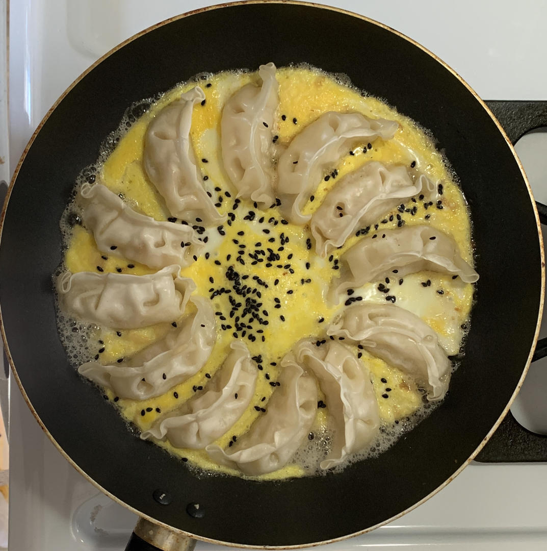 懒人快手抱蛋煎饺