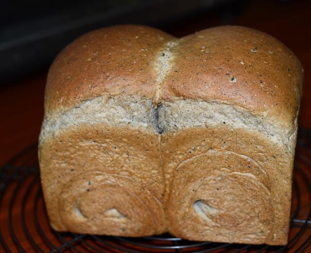 浓香黑芝麻吐司的做法