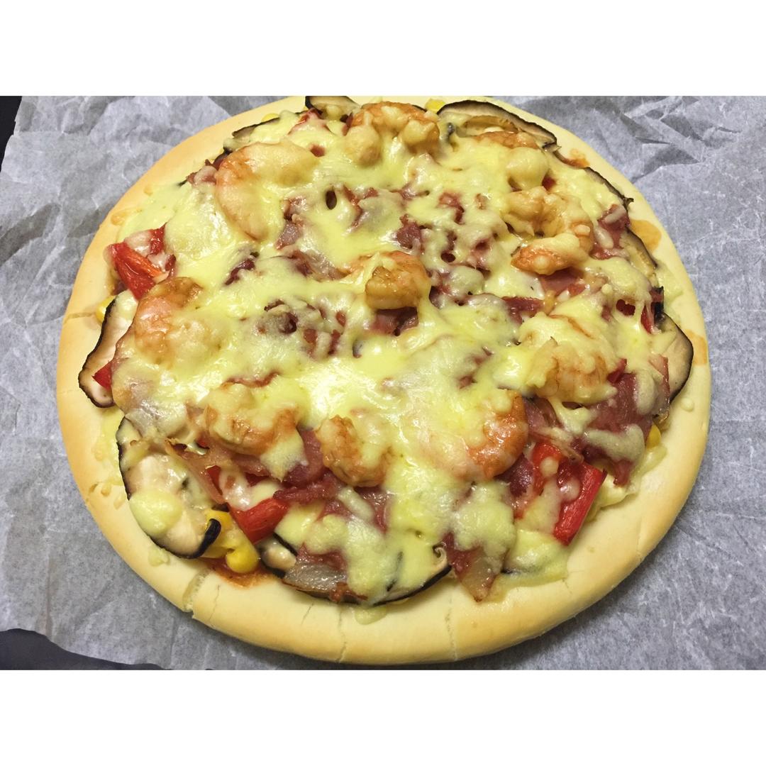 厚底鲜虾培根披萨