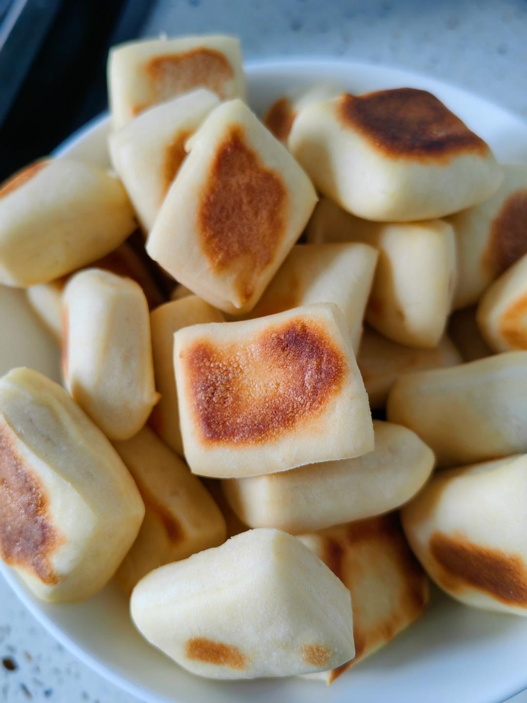 松软香甜爆好吃！3个鸡蛋+面粉，平底锅一烙就搞定~