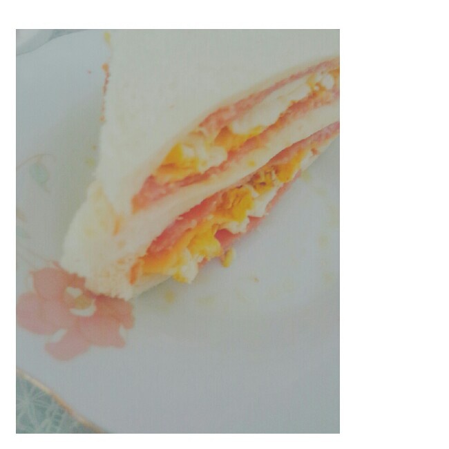 火腿芝士蛋三文治