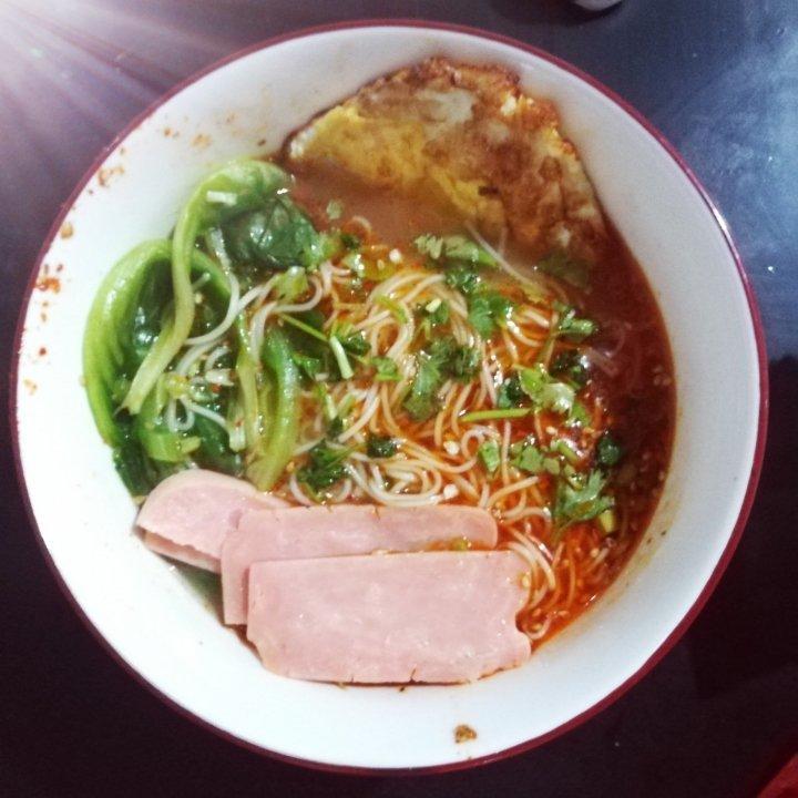 王大厨酸汤面