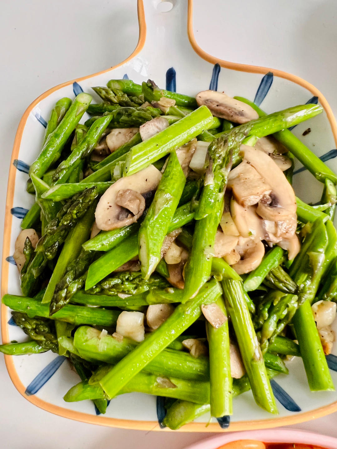 教你做最好吃的芦笋炒蘑菇 新手速get！