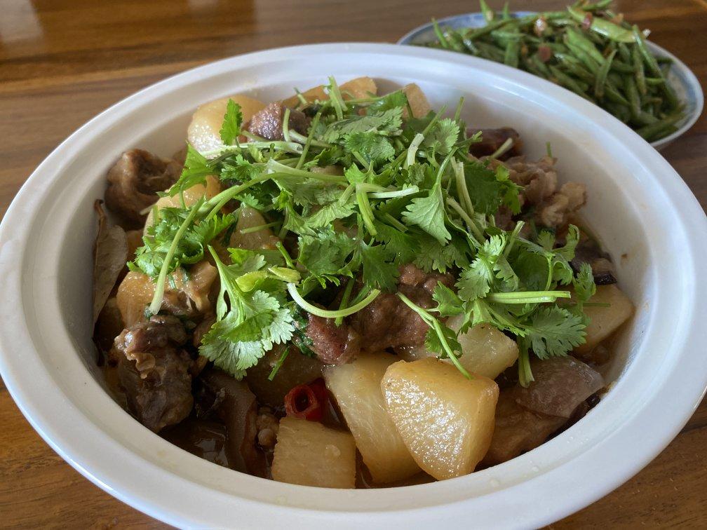 纯良少女a做的羊肉炖白萝卜