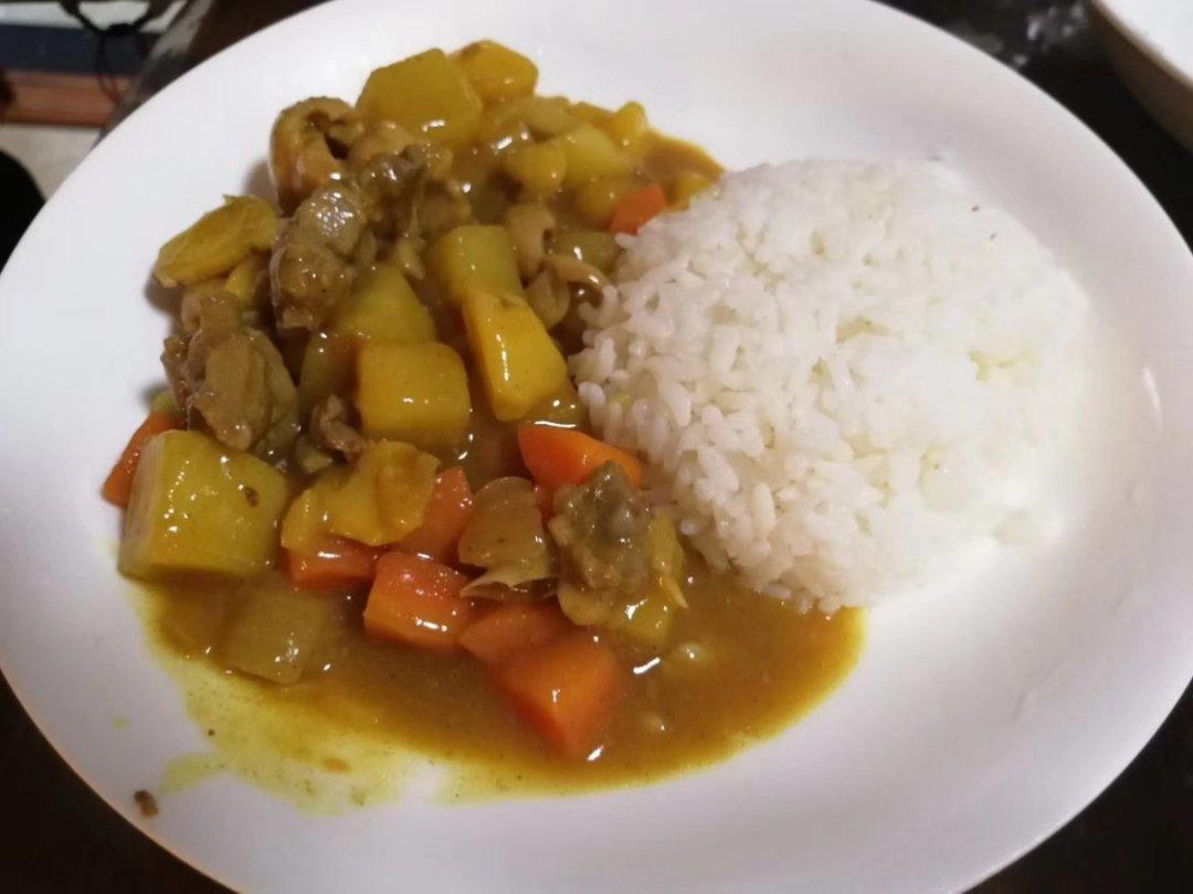 咖喱鸡肉饭